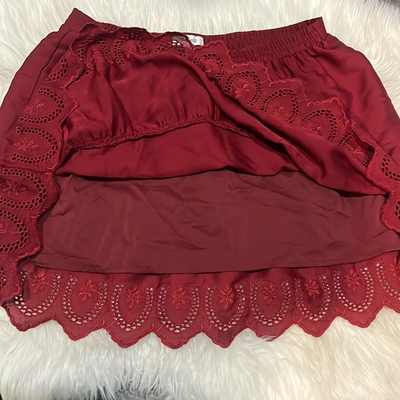 Madewell Duskway Burgundy Mini Skirt with Lace Trim, Size S - Picture 5 of 8